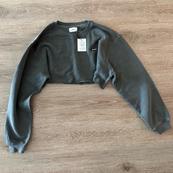 NWT Joah Brown Cropped Sweater